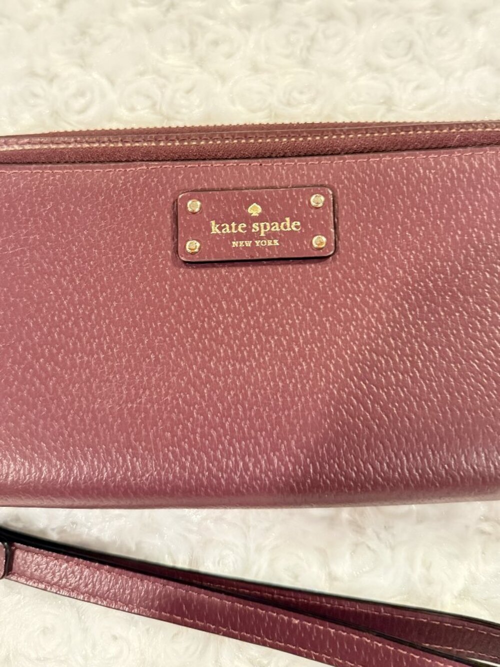 Kate Spade New York Double Zip Wristlet Wallet Burgandy Pebble Leather - Picture 2 of 11